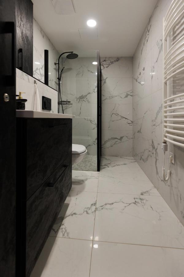 Villa Bauhaus Wellness Apartman Fsz. 1 Siófok Buitenkant foto